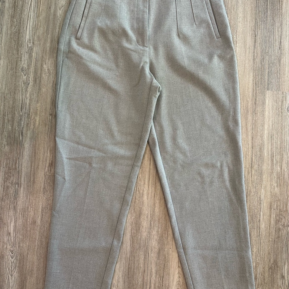 Women’s Zara Pants with a High Waist size medium
